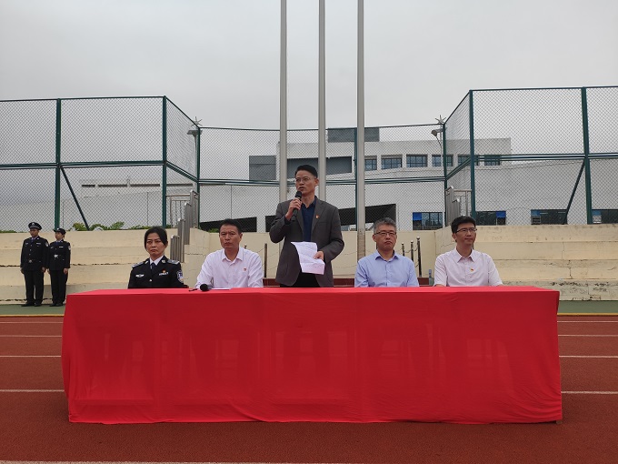 5834ff5ae88d4671abda98594976421d.jpg