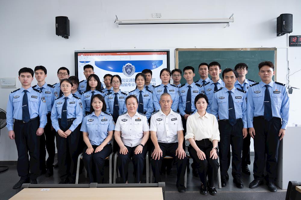 e0bca788cc2c42fc83ada077102623f9.jpg