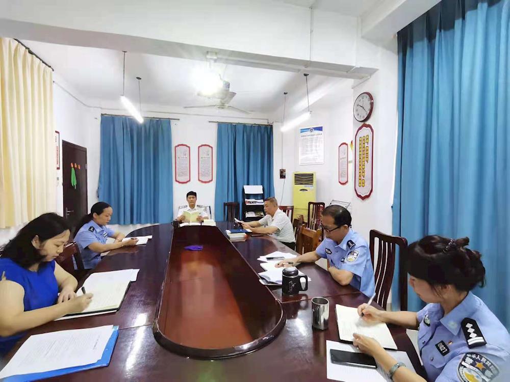 2bfd17ac6379415da619b5ab06d06adb.jpg