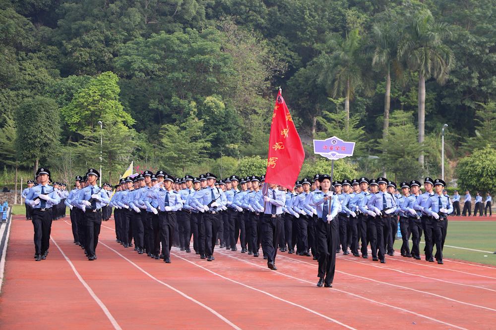 d24c331bda1c44e08ec811103114cb3a.jpg
