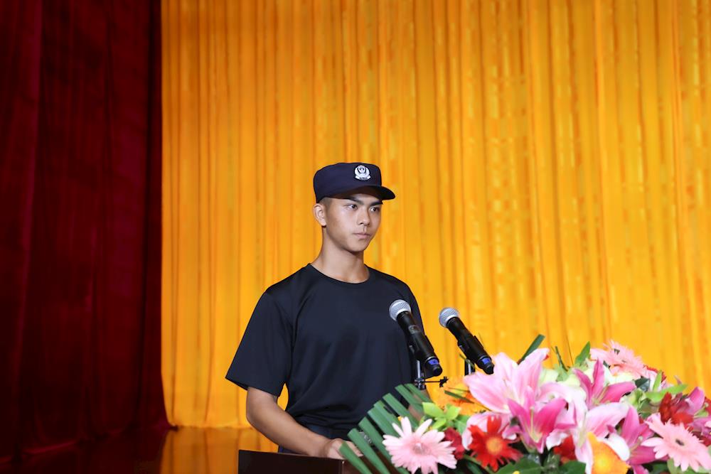 264d54ff72c04875800c39bbe170e8cb.jpg 264d54ff72c04875800c39bbe170e8cb.jpg