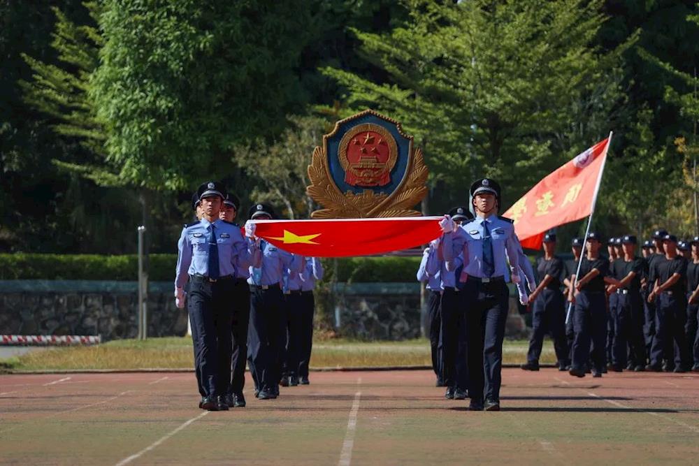 1345156fa59b40739485ef46e03d6ae4.jpg 1345156fa59b40739485ef46e03d6ae4.jpg