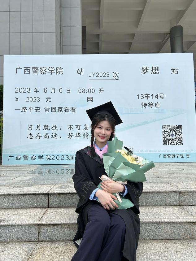 5f5cd19cad36475cadc13cc944e5e627.png