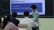 世界杯官网教师吴婷婷在第十三届“外教社杯” 全国高校外语教学大赛中荣获佳绩