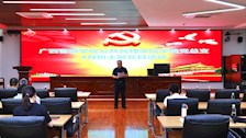 公共管理学院党总支开展　“全民阅读，书香校园”主题党日活动