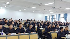 【以评促建】以研促教　打造高效课堂
