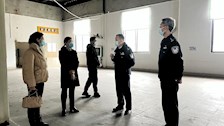 公安厅警保部李杰主任到世界杯官网就利用旧第二食堂装修成广西警用装备馆进行了实地调研