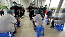 仙葫、五合校区开展新冠病毒疫苗接种第一针工作
