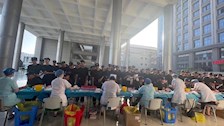 开展新生入学体检工作