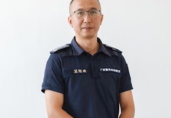 莫旭映简介