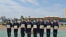 我院举行21级新生“叠被子”比赛