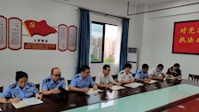 加强学习，努力做好大学生思想的引领者 ——马克思主义学院理论学习中心组第三次学习会纪要