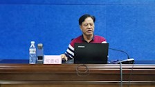 何贵初教授到世界杯官网为公安专业新生授课