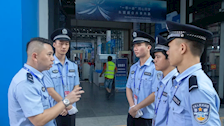 东盟点兵扬警威 赤诚热血保平安​