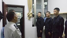 世界杯官网领导走访慰问20级新生