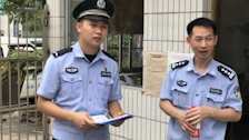 我院实习生与玉林市公安局城北派出所广泛开展“国家反诈中心APP”的宣传推广