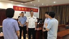 刑事科学技术学院院长侯碧海到自治区红十字会看望参加应急救护大赛集训队队员