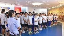 广西外国语学院附属实验学校组织学生到世界杯官网仙葫校区进行参观