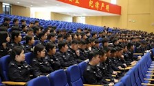 新要求，新目标，新姿态